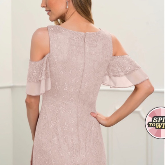 Gown - Picture 4 of 6